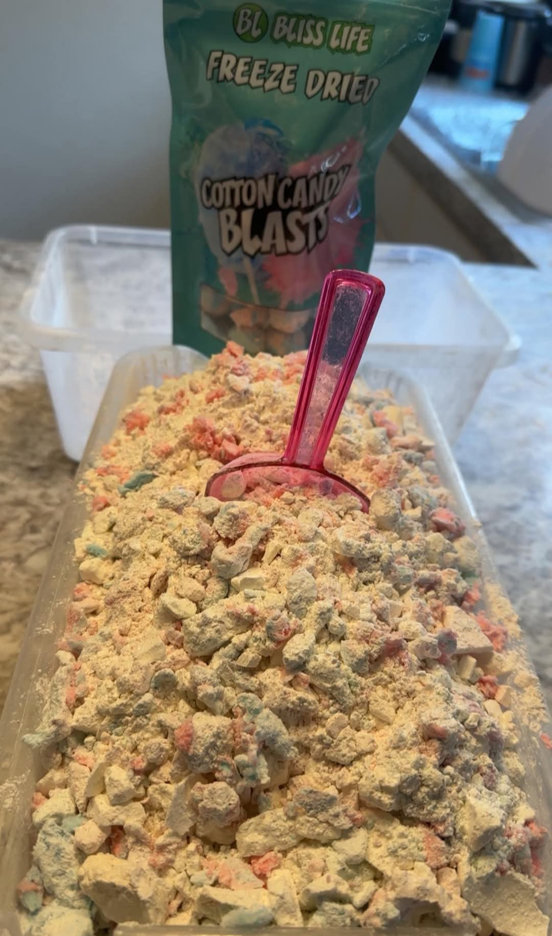 8 ounce chunk container